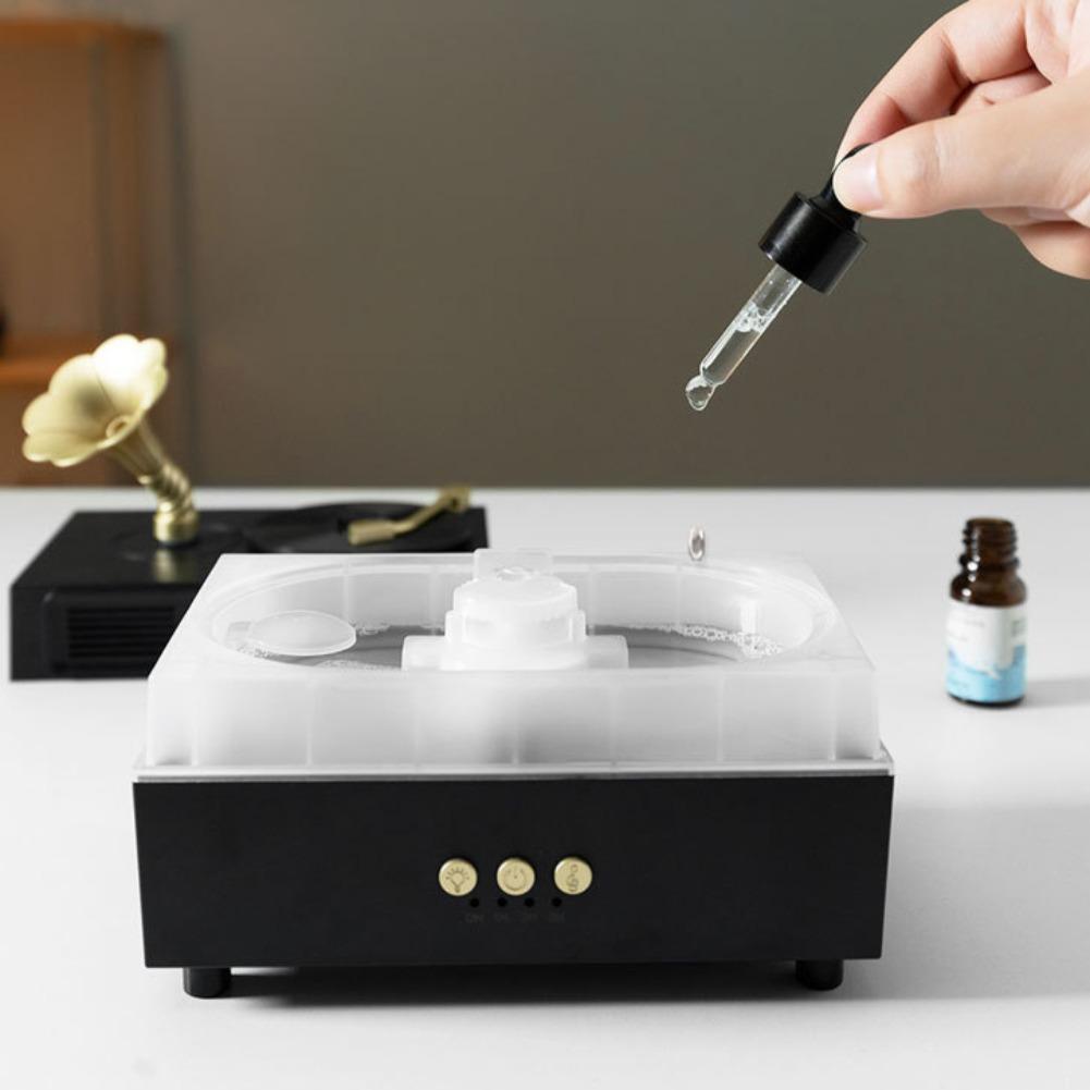 Retro Gramophone Aromatherapy Spray Humidifier With Colorful Ambient Lighting White Noise Essemtial Oil Diffuser Home Fragrance