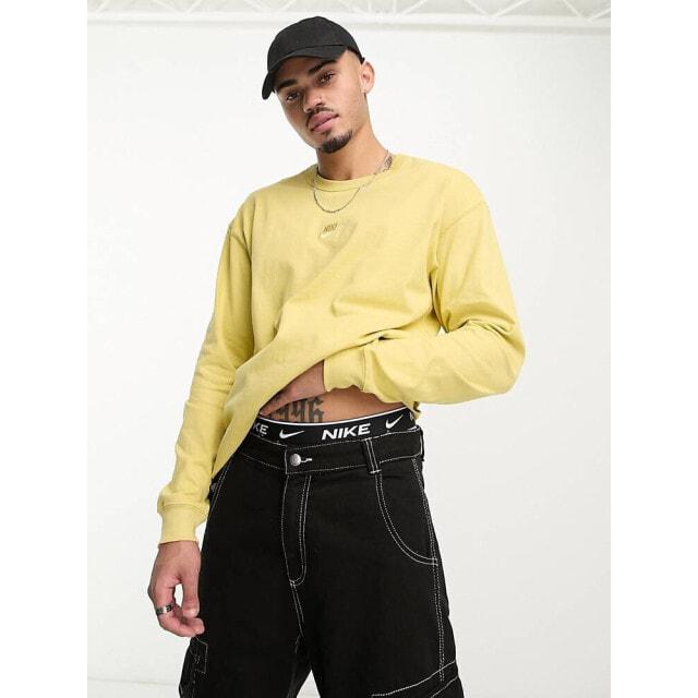 

Золотистая плотная футболка с длинным рукавом Nike Premium