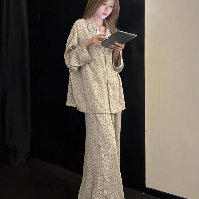 [Korean Leopard Print Three-piece Set] Summer New Ice Silk Pajamas Women's Satin Leopard Print Short-sleeved High-end Loungewear