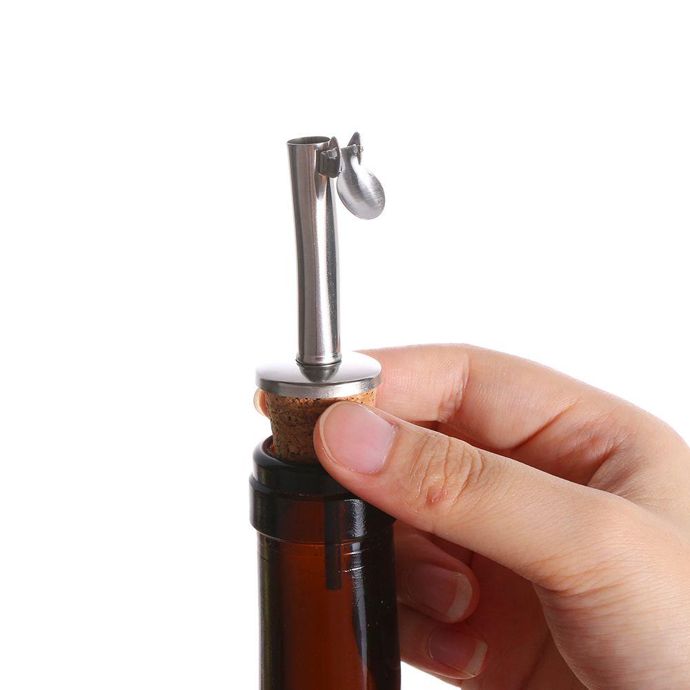 Wooden Cork Stopper For Bottle Wine Olive Oil Pourer Dispenser Spout with Cover Bottle Pourer Stopper For Bottle Bar Accessories