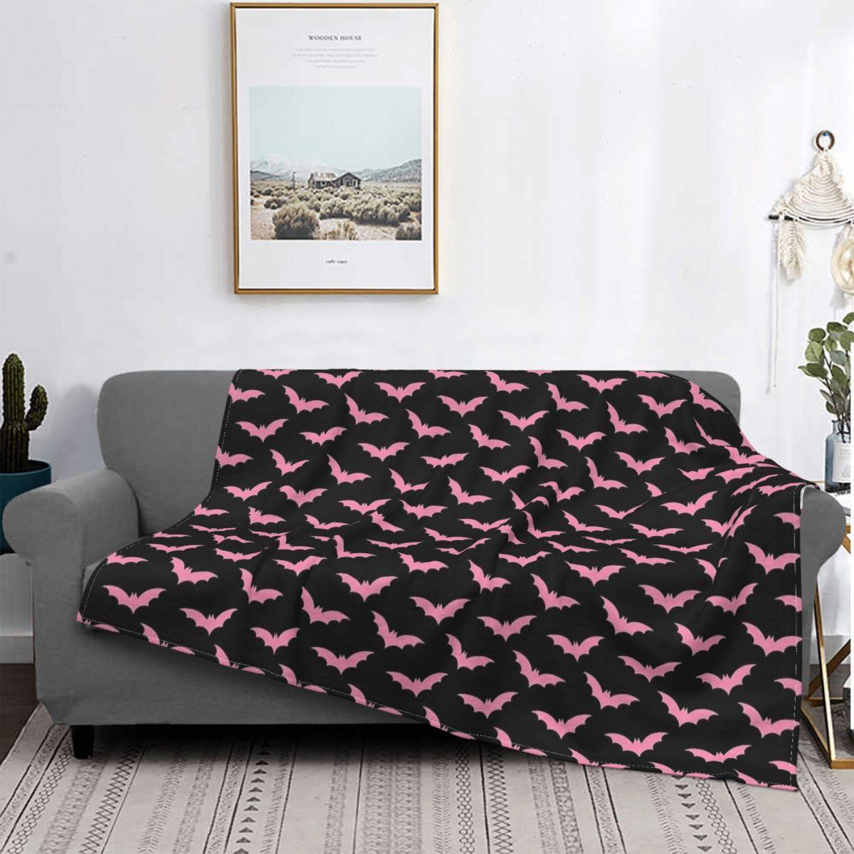 Jessica Chen Unisex Pink Bat Halloween Goth Blankets Flannel Spring Autumn Multi-Function Super Soft Throw Blanket For Bedding Couch Rug Piece