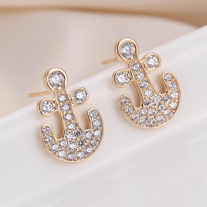 European & American Style Pirate Ship Anchor Earrings - Creative Fashion Stud Jewelry for Women. золотой