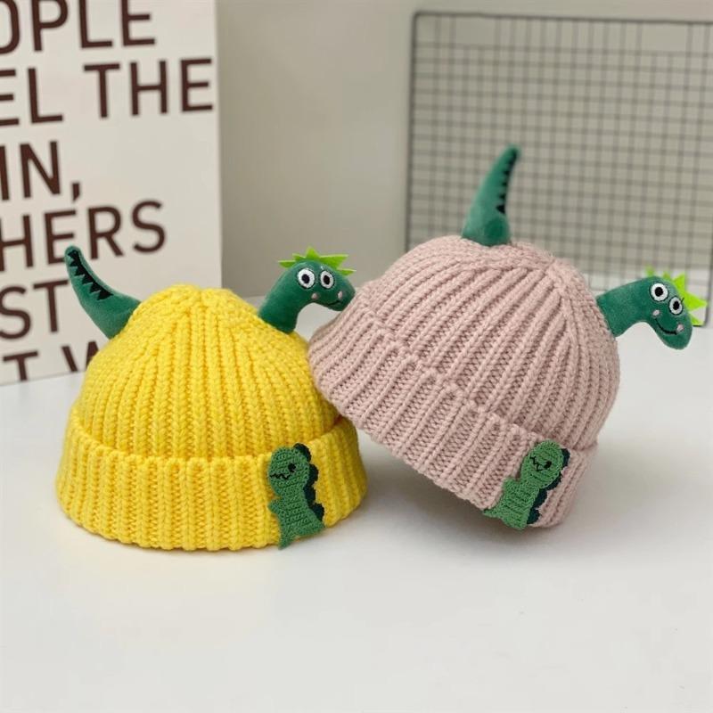 Winter new children's hats cute super cute cartoon shape boys and girls wool hats thermal hats sleeves knitted hats