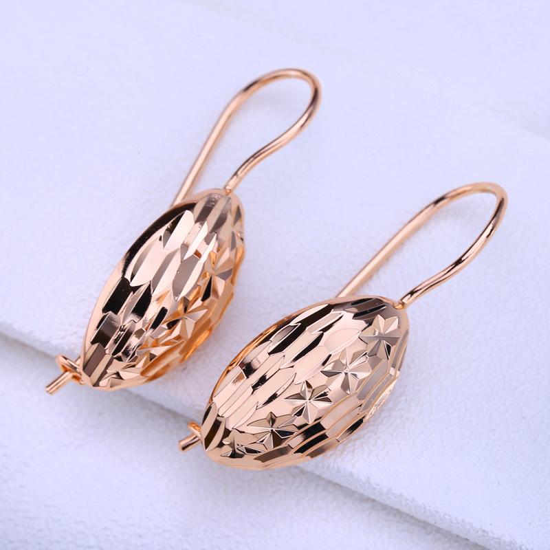 Damen Ohrclips In Gold – Handgefertigt, Nickelfrei & Farbbeständig, Ideal Für Empfindliche Ohren Ohne Ohrlöcher