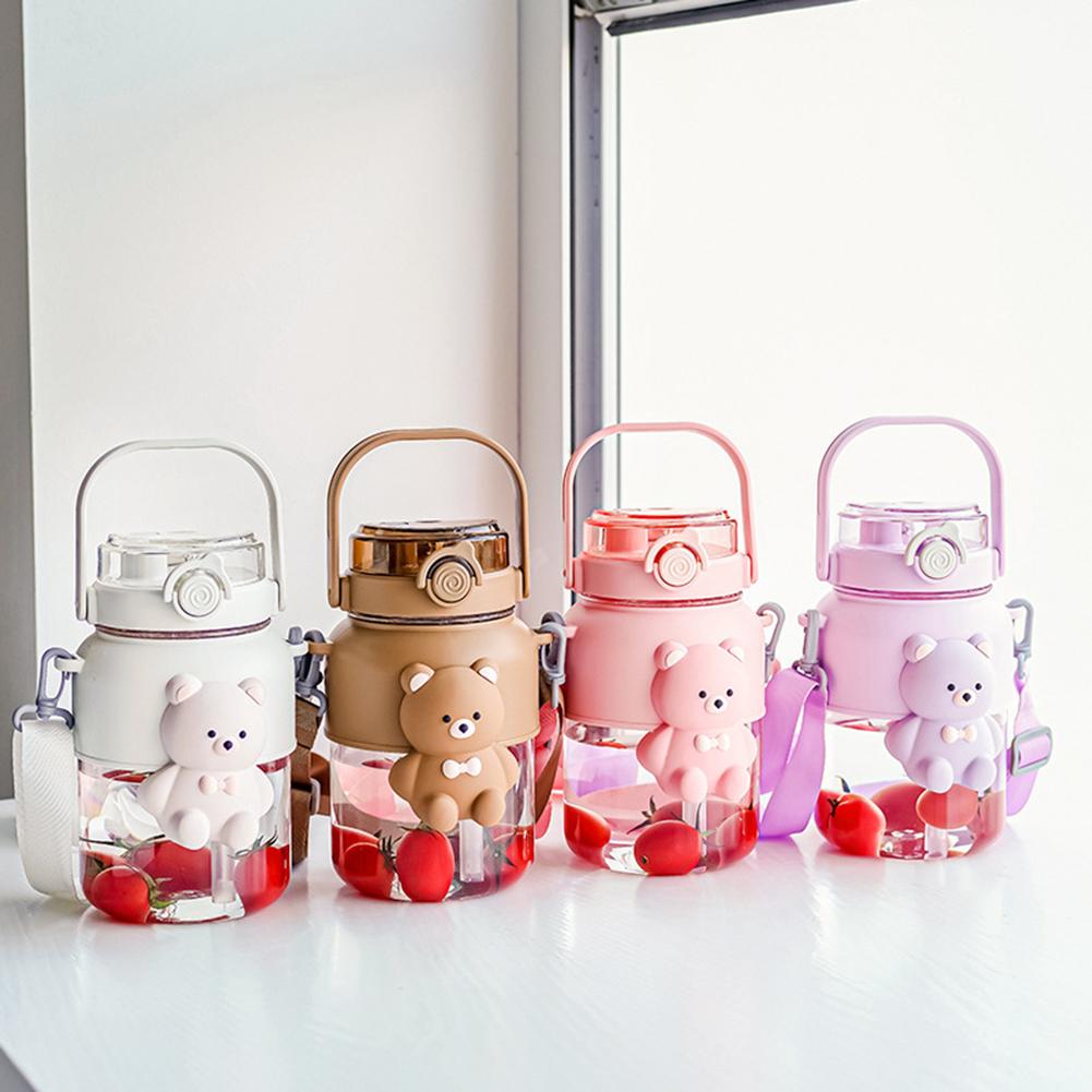 Portable Water Bottle With Bear Decor Adjustables Strap Design Sports Cup For Home Indoor Outdoor