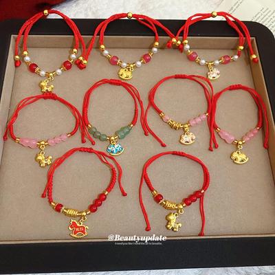 Luxury Red String Crystal Beaded Horse Pendant Bracelet for Zodiac Year – Elegant Women's Hand Jewelry