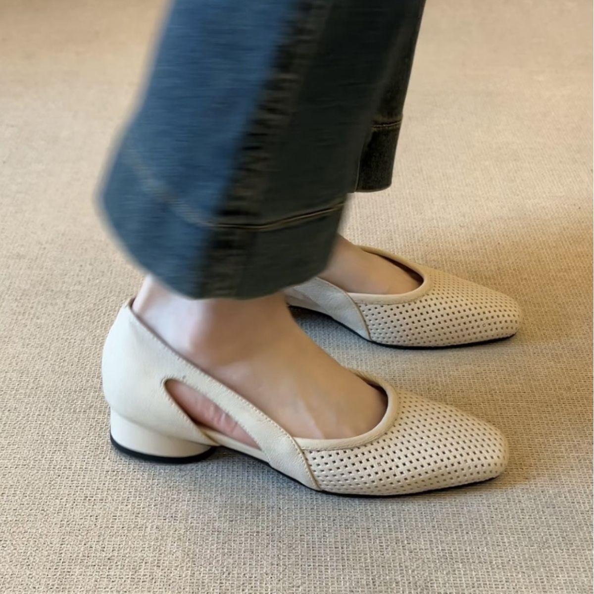 

Internet celebrity cool single shoes women s square head hollow retro super versatile comfortable hollow Mary Jane shoes large size women s shoes 2025 40 бежевый