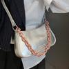 Popular new niche simple solid color chain underarm bag women's casual versatile Korean version commuter fashion messenger bag