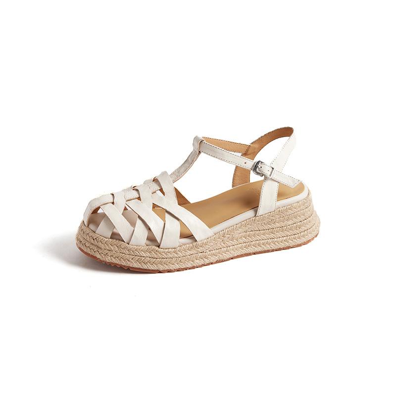 5Cm simple retro style woven hollow T-buckle with casual straw woven thick-soled wedge heel bag head sandals Roman shoes