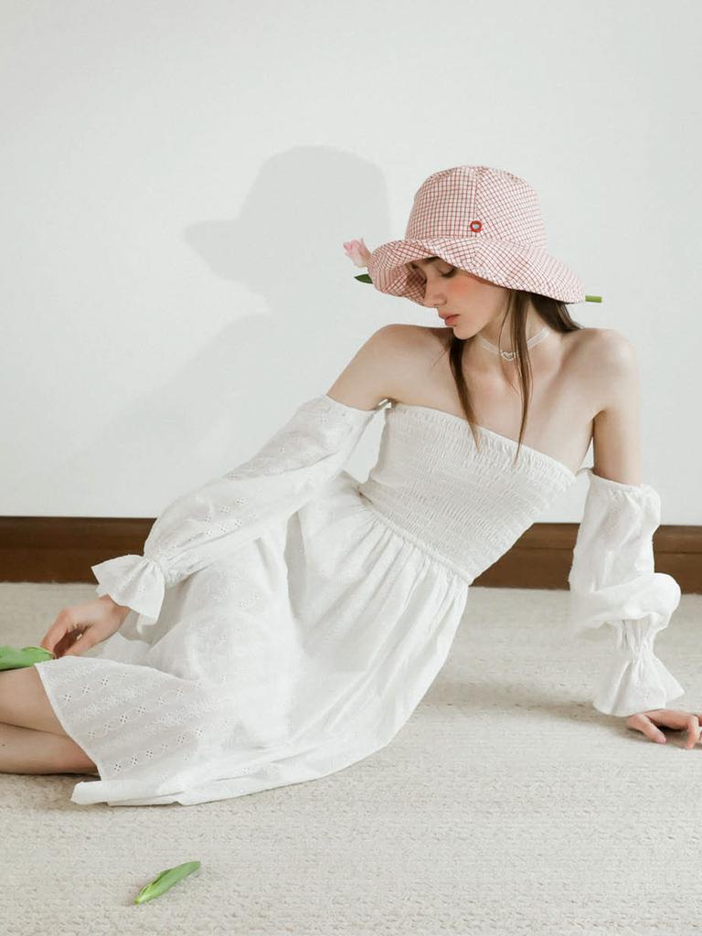 Deondeulob Dd_White Ruffle Off Shoulder Dress