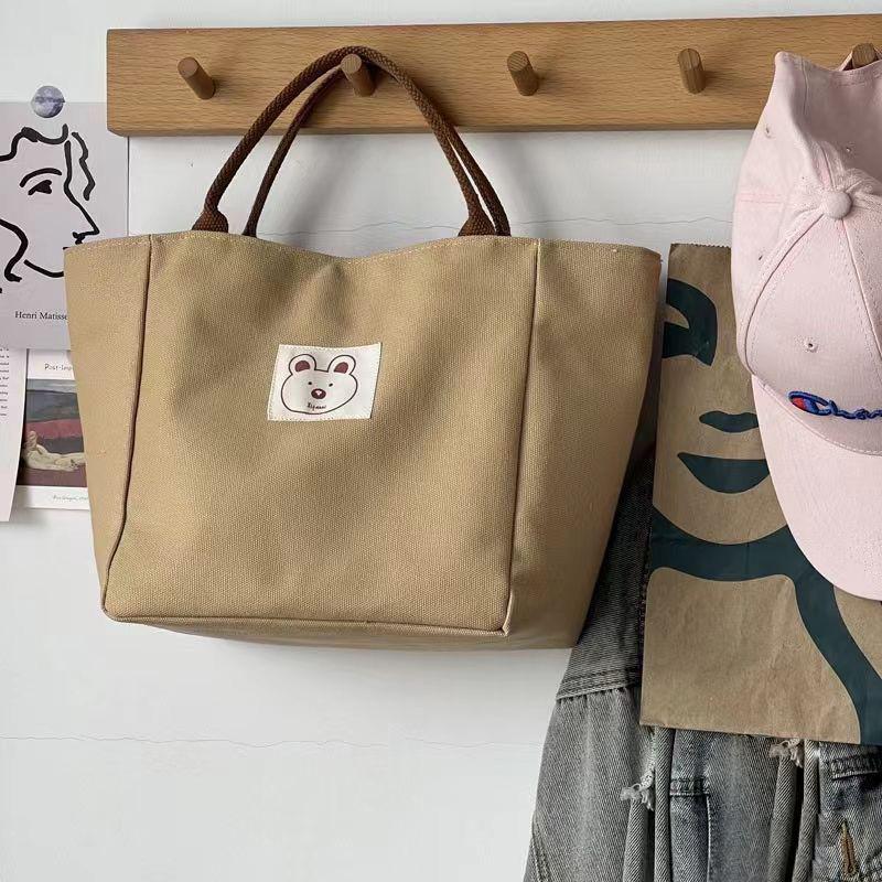 Women'S Japanese Canvas Handheld Cartoon Bear Patch Pattern Zipper Closure Large Capacity Simple Full Set Lunch Bag
