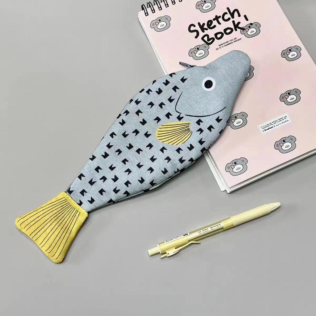 Kreatives Fisch-Federmäppchen Einzigartige Fisch-Aufbewahrungstasche Schülergeschenk Büro-Schreibwaren PU-Material Lernzubehör