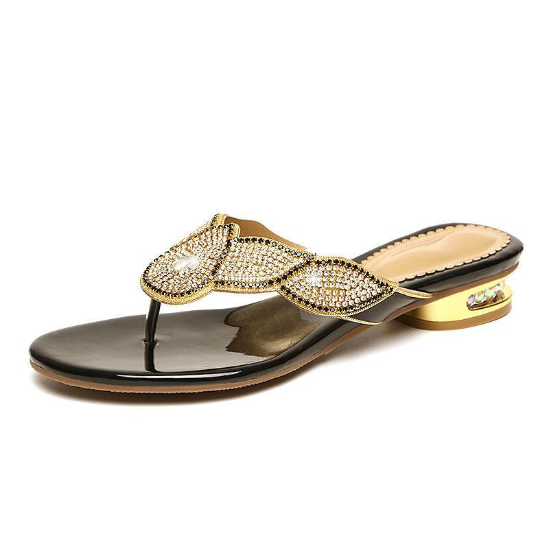 Summer 2025 New Fashion Rhinestone Low Heel Sandals Women's Soft Leather Bottom Flip-flops Korean Version Beach Shoes