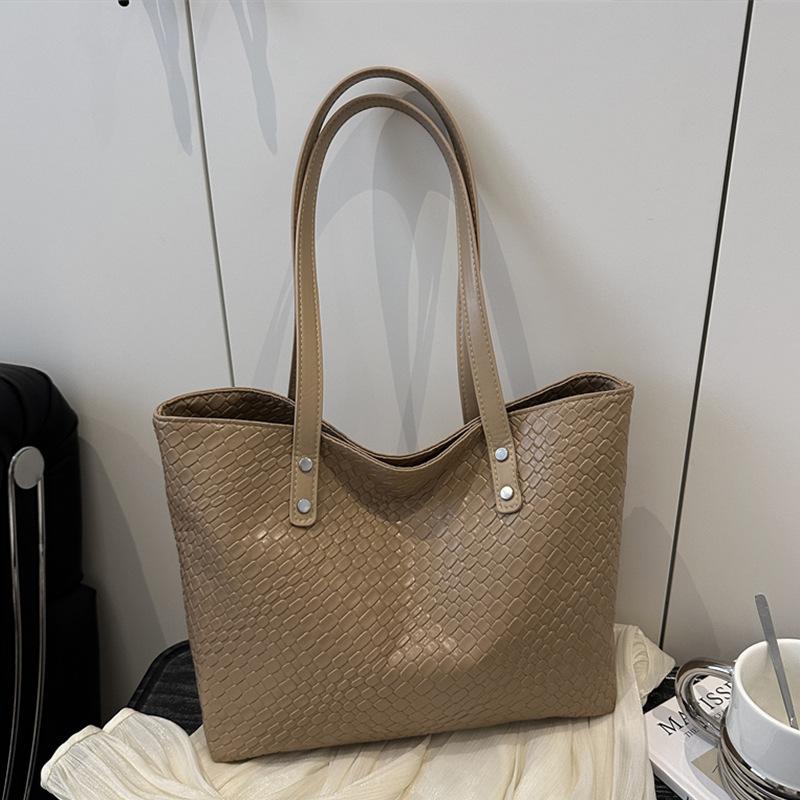 Módní retro taška s velkou kapacitou dámská 2025 nová jednoduchá ležérní přenosná nákupní taška trendy taška přes rameno do podpaží