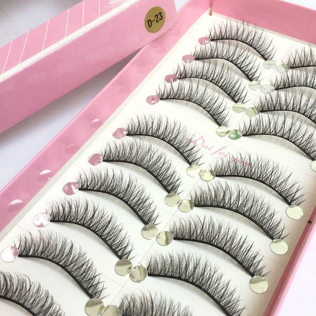 Lashie - Set of 10 Pairs: Natural Crisscross False Eyelashes Set of 10 Pair - D23 - One Size