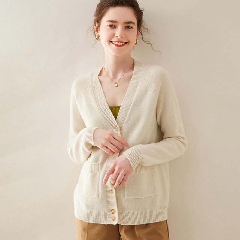 Women's Cashmere V-neck Cardigan: Autumn/Winter, Slimming, Knitted, Raglan Sleeve, Versatile Sweater.