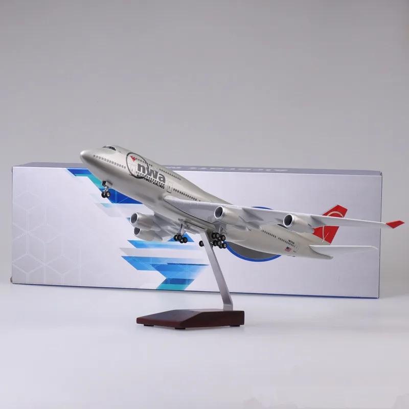 1:150 Scale 47cm 747 Model Airplane Northwest Boeing B747 Plane Models Diecast Airplanes with LED Light for Collection Decoratio