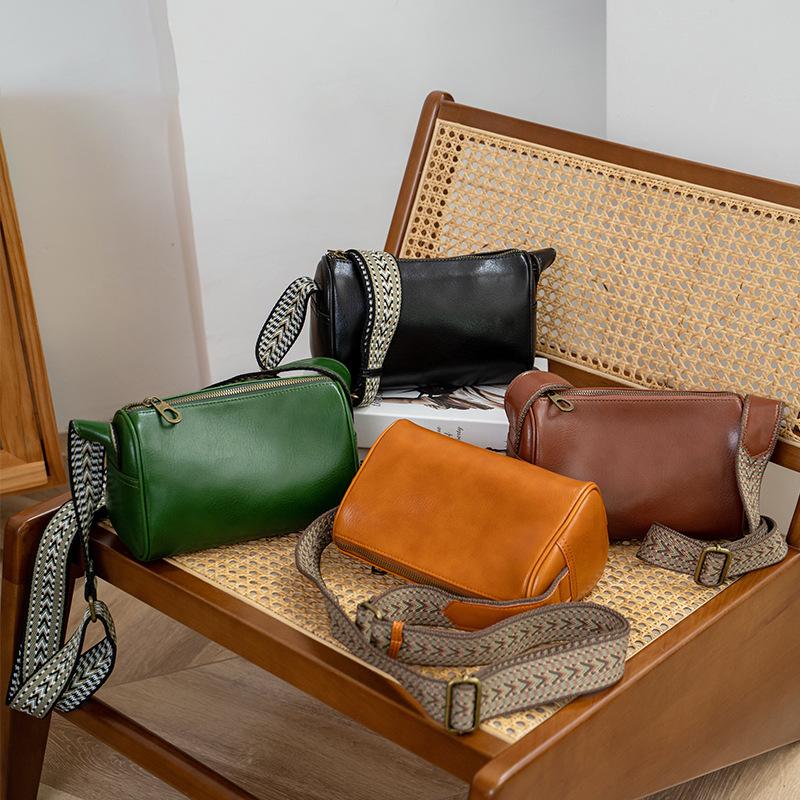 Genuine Leather Women's Bag Top Layer Cowhide Crossbody Bag Retro Vegetable Tanned Cowhide New Boston Bag Casual Pillow Bag