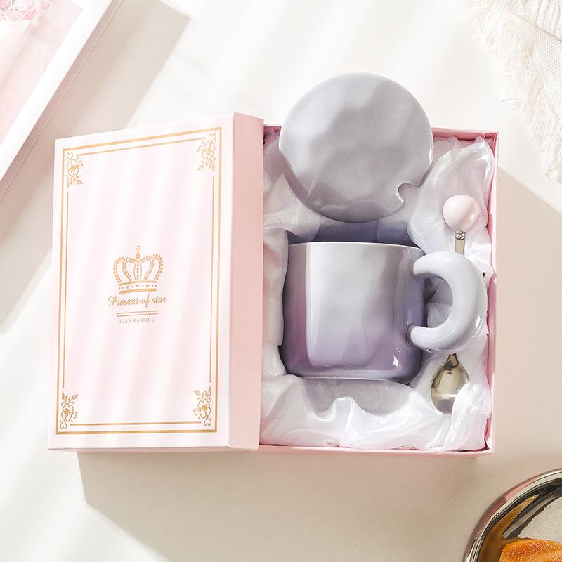 High Value Gradient Ceramic Cup Niche Design Sense Mug with Lid Spoon for Girls Coffee Cup Couple Drinking Water Cup