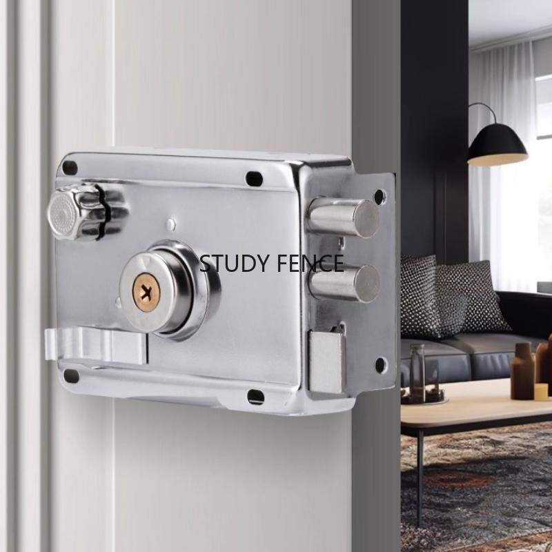 1 Set of Old Style Exterior Door Lock Set Anti-theft Door Lock Indoor Iron Door Lock with A Key Household Hardware Accessories