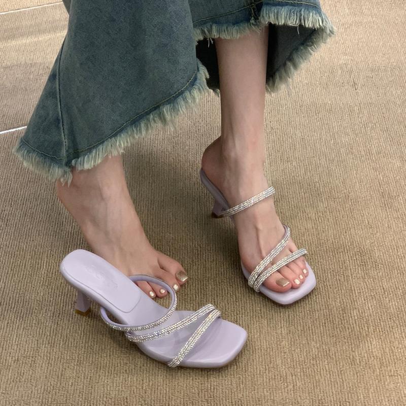 The bright star sea under the night sky with cool slippers, women wear rhinestone sandals in summer, square toe high-heeled slippers