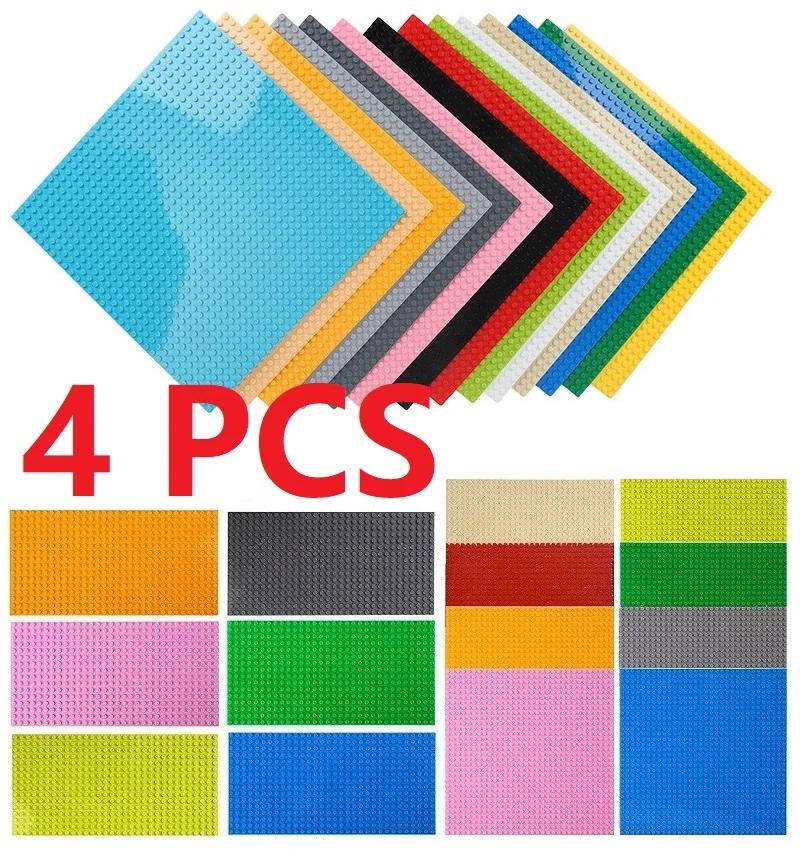 4 Pezzi Piastre Base 32x32 Punti Classiche Piastre Base Blocchi Mattoncini da Costruzione in Plastica Assemblaggio Compatibile Marca MOC Friends City