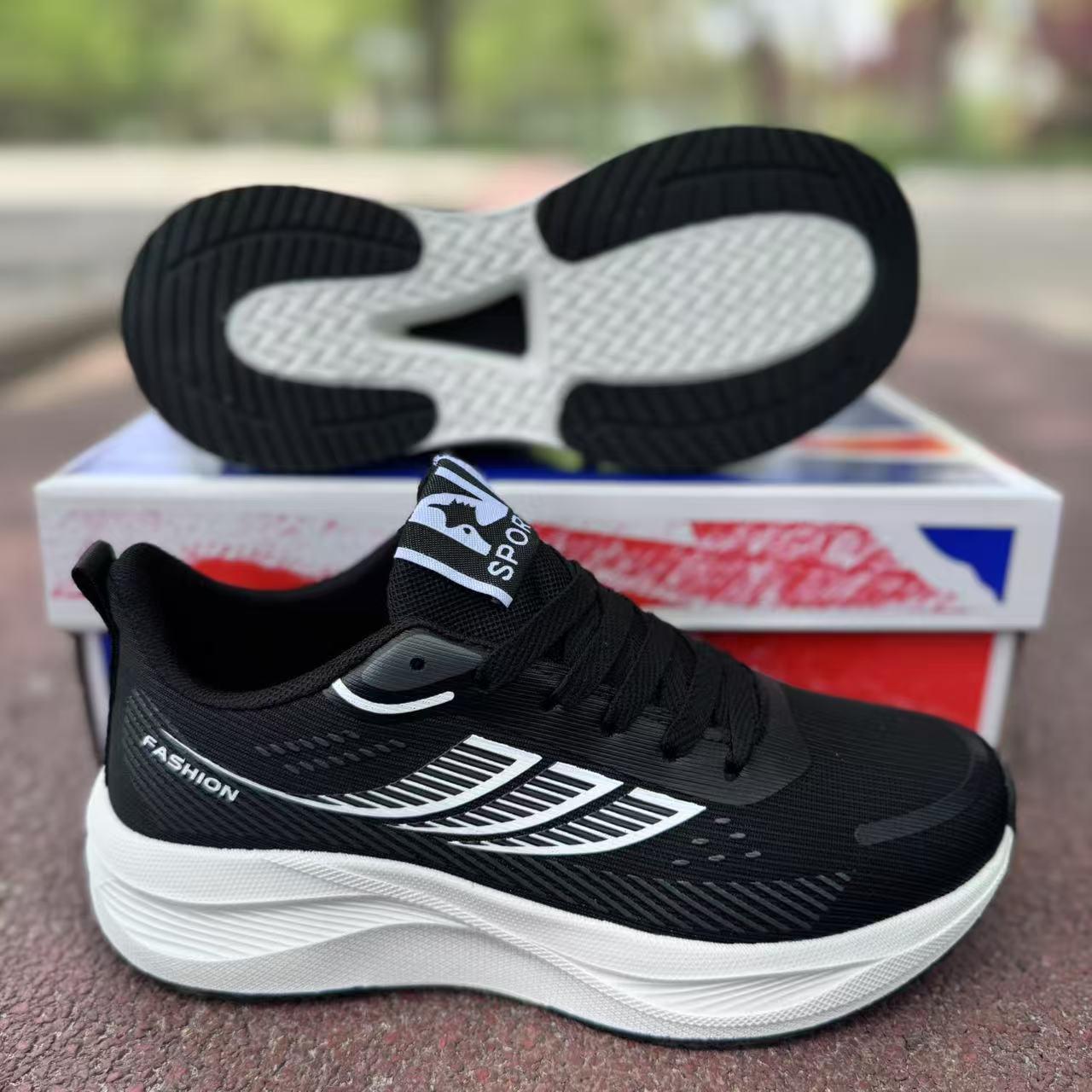 

Lightweight Mesh Shock-Absorbing Running Shoes with Soft Sole 39