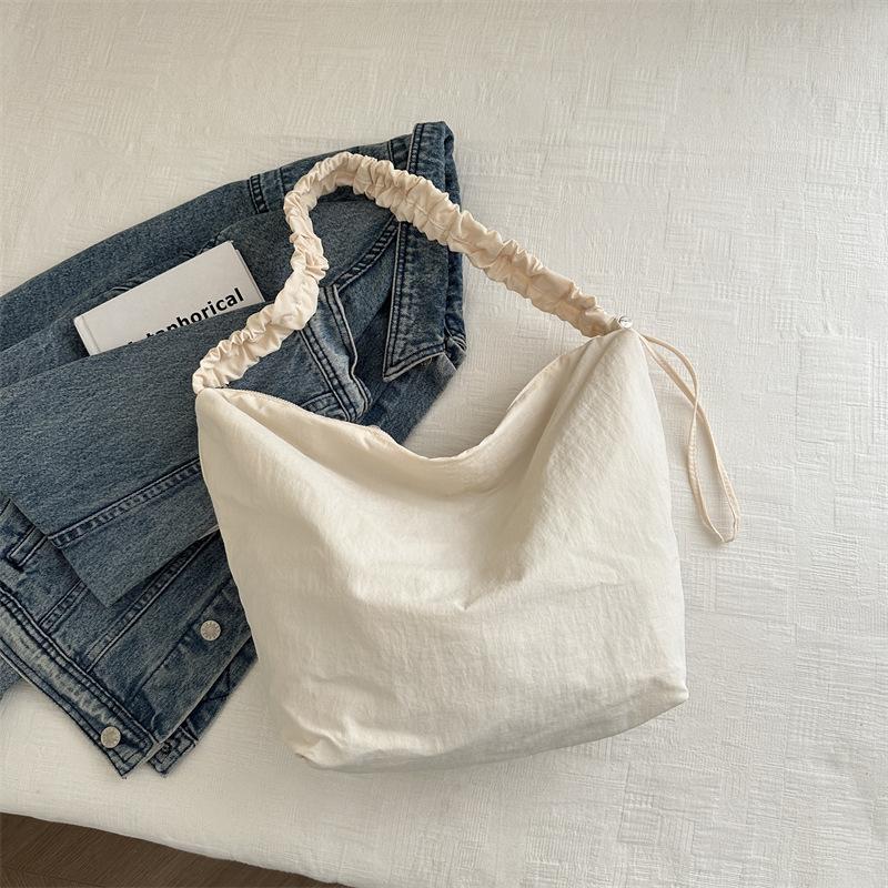 Retro Tooling Nylon Korean Version Large Capacity Lazy Wind Solid Color Casual Shoulder Messenger Bag Unisex Bag