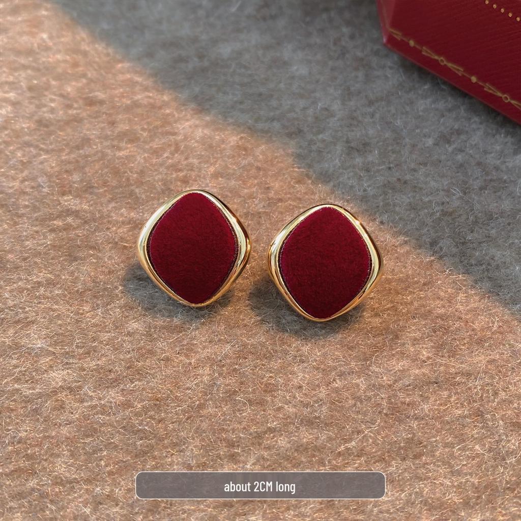 Ankela Red Retro Hong Kong-Style Stud Earrings for Women - Autumn/Winter Light Luxury French-Inspired Unique Ear Ornaments.