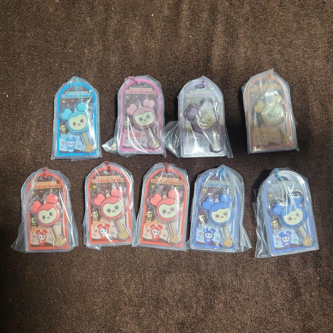 

[USED] TWICE Chocolate Covered Boro Lovely