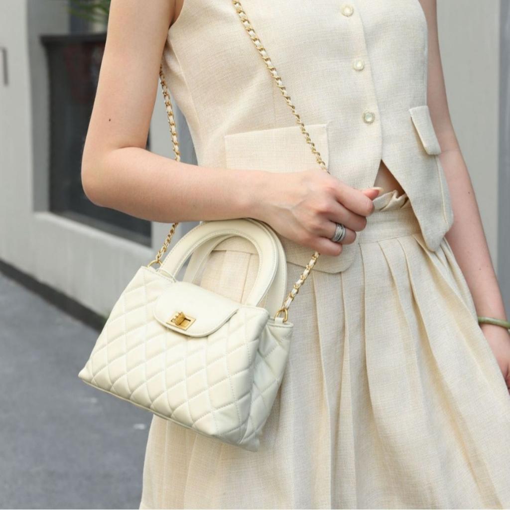 Xiaoxiangfeng chain bag women's diamond handbag, high sense 2025 new leather women's bag, shoulder crossbody small square bag