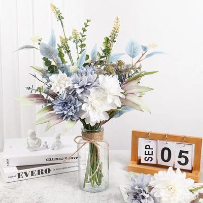 Décoration de la maison – Fleurs et couronnes décoratives
