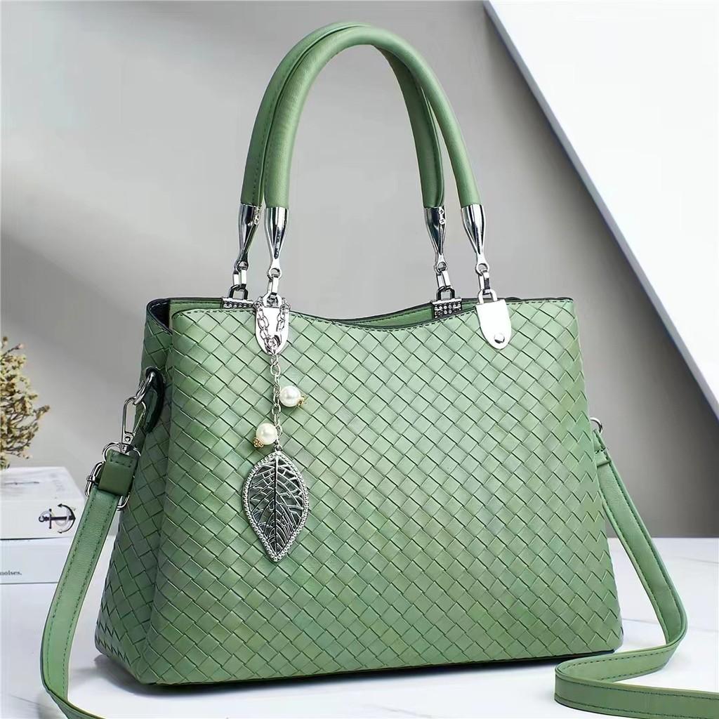 Stylish Large Capacity Women's Bucket Bag For Everyday Use In Versatile Colors