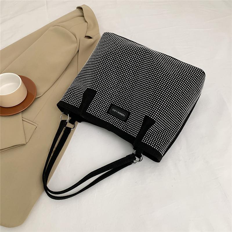 Haken Pu Damen Schultertaschen Strass-Design Nähgarn Taschen für Frauen Neue Mode Unterarm Shopper Tragetaschen KTY