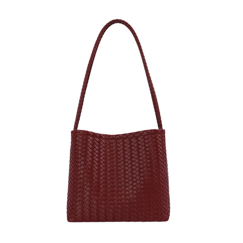 Summer new fashionable retro woven handbag niche high value large capacity shoulder crossbody bucket bag