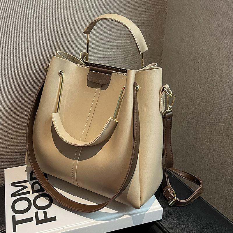 Popular bags women's autumn and winter 2025 new fashion messenger bags high-end shoulder portable bucket bags