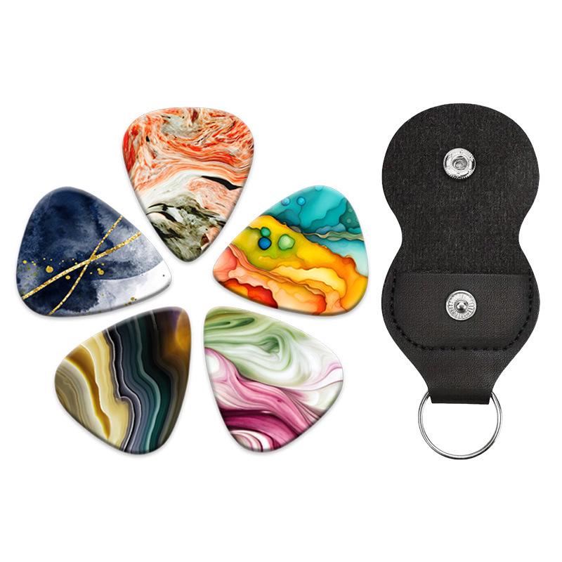 

Брелок-держатель для медиаторов в форме сердца из ПУ кожи в стиле мрамора