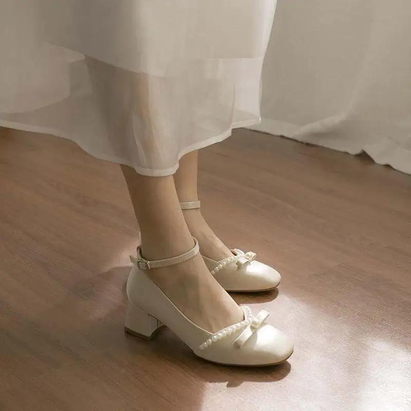 

Модная женская обувь с бантом, блочный каблук, японский стиль лолита, квадратный носок, жемчужная, женская обувь, готические средние каблуки, массивная бежевая повседневная 41