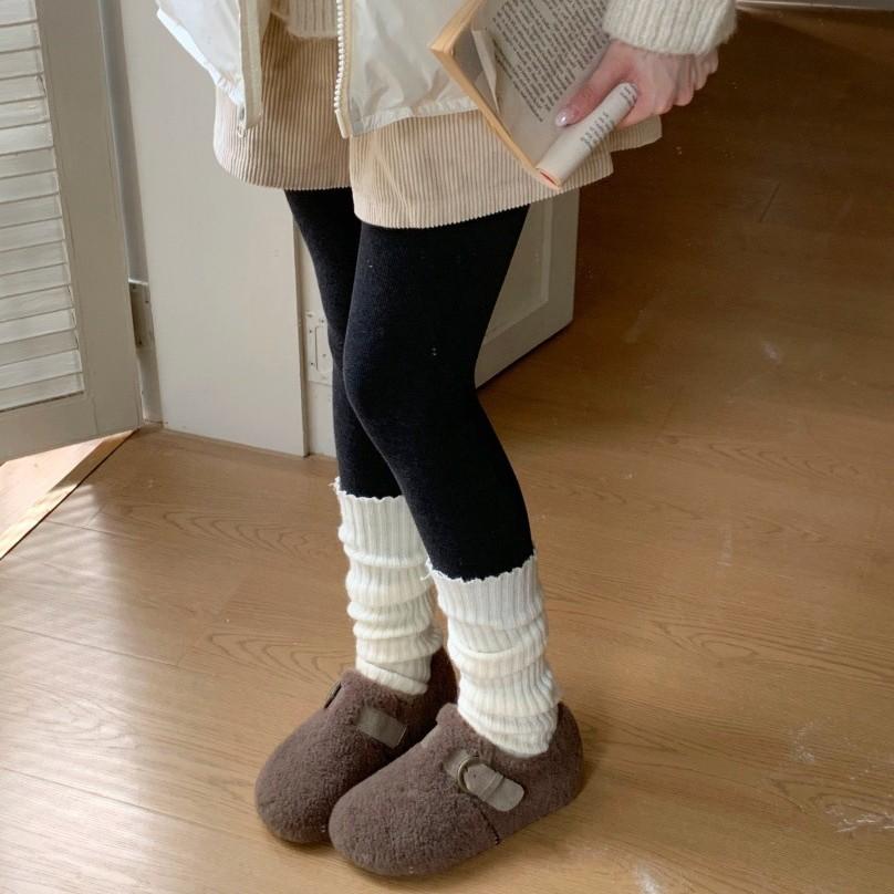 In the Autumn and Winter of 2025, the New Korean Version of Fashion Fairy Wind Fluffy Shoes, Female One-pedal Warm and Velvet Bag Head Cotton Shoes