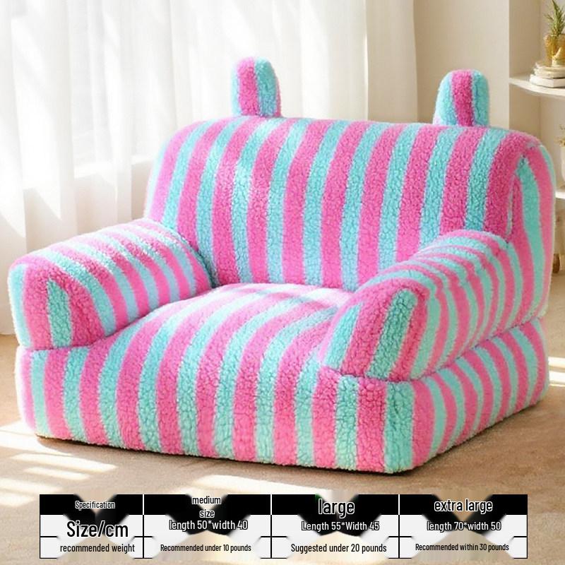 

Universal Cat & Dog Bed: Cozy Winter Nest for All Seasons Medium (Recommended for pets under 10 pounds)