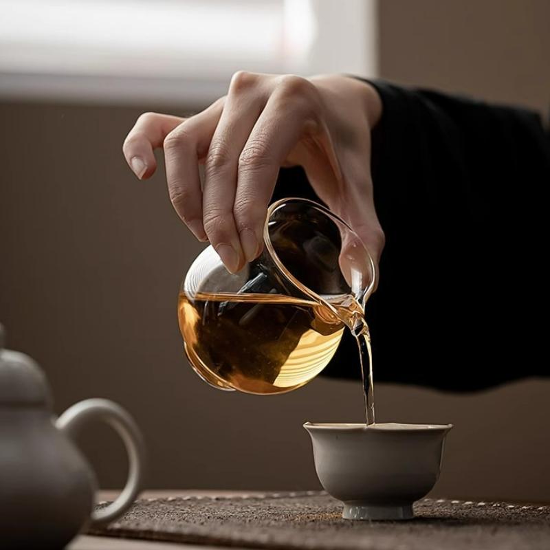 Japanese Style Kungfu Transparent Glass TeaCup Tea Dispenser Fair Cup Small Capacity Chahai Cup Teaware Decorative Accessories