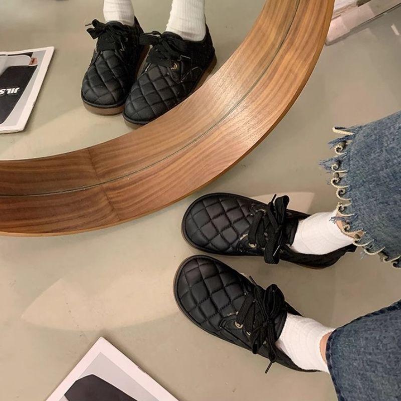 Chaussures paresseuses épaisses à lacets à semelle souple pour femmes automne et hiver 2025 nouvelles chaussures en coton velours bottes de neige décontractées polyvalentes