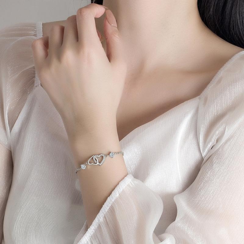 Zircon Double Heart Charm Bracelet Fashionable Party Accessories Jewelry for Sensitive Skin Versatile Women Accessory