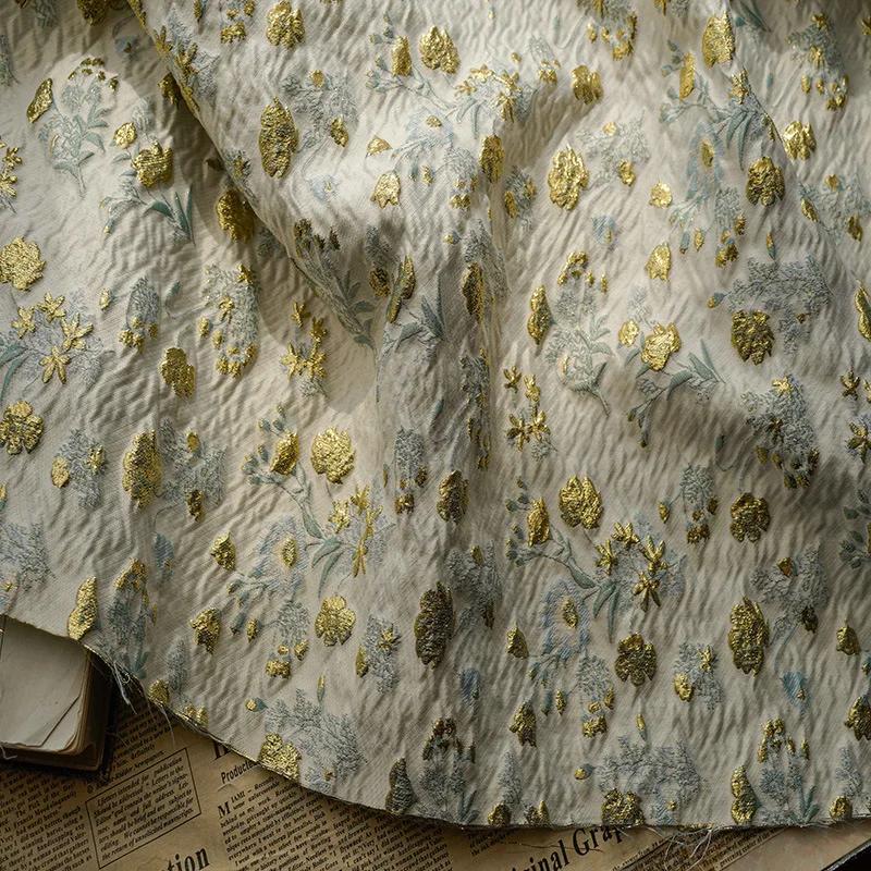 Elegant Bronsguldtråd Blommönster Jacquardtyg 3D Präglad Diy Sy Hanfu Cheongsam Klänning Väska Tyg Hemtextilier