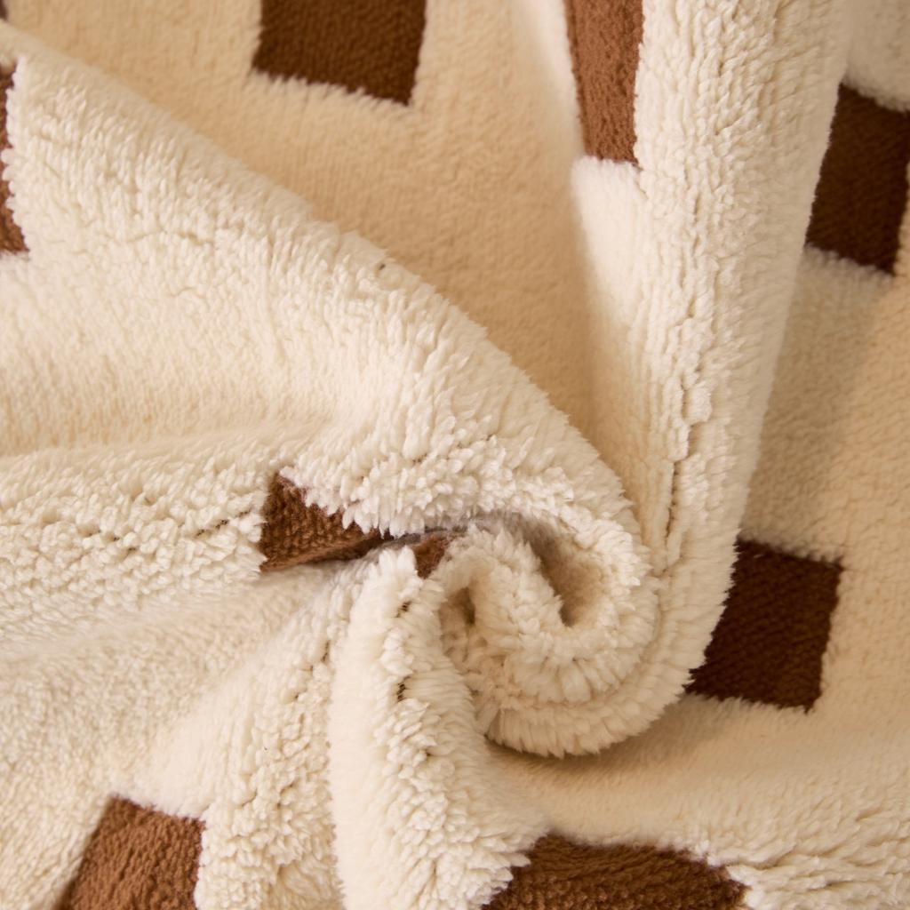 Warm Cube Jacquard Tuffed Fleece Anti-Slip Sofa Cover for Living Room Couch Seat Cover, Universal Sofa Slipcover Furniture Towel