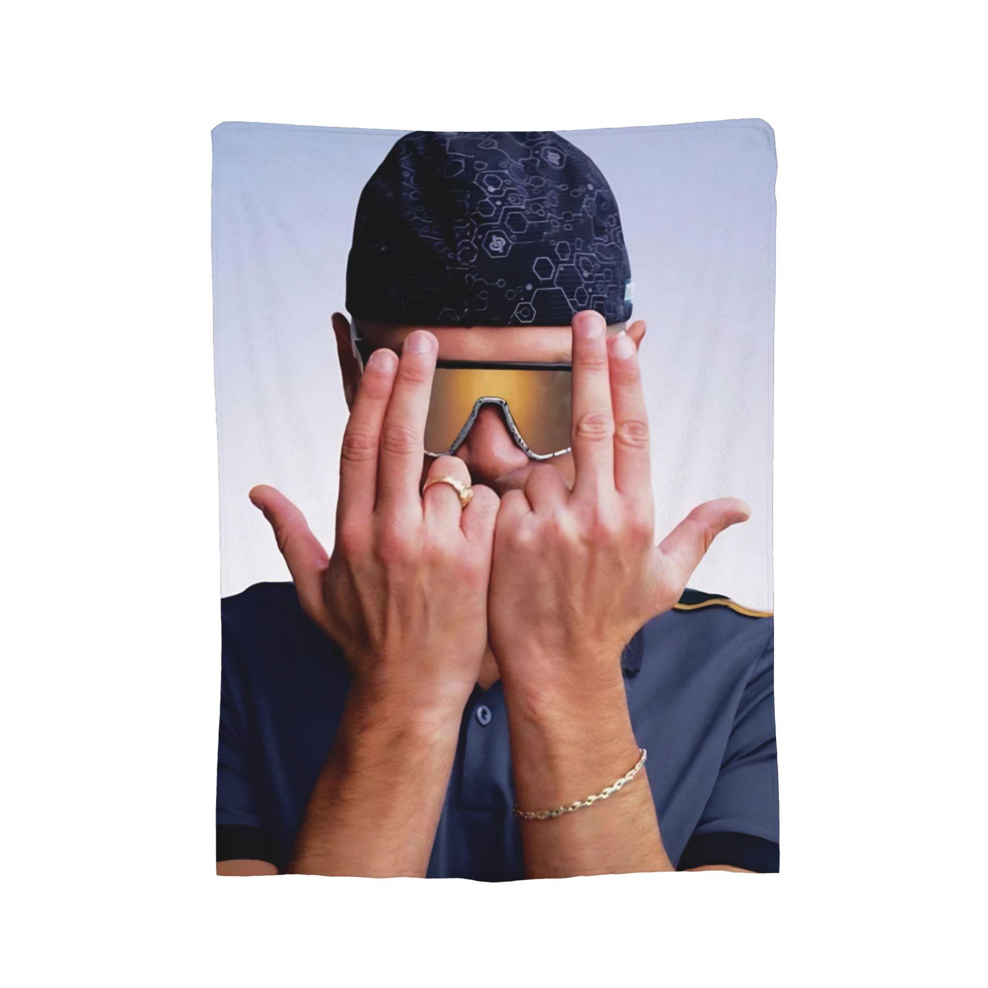 

Rapper Singer Jul Sign Blanket Fleece Autumn/Winter Multifunction Lightweight Throw Blanket for Bedding Outdoor Bedspread 30x40in