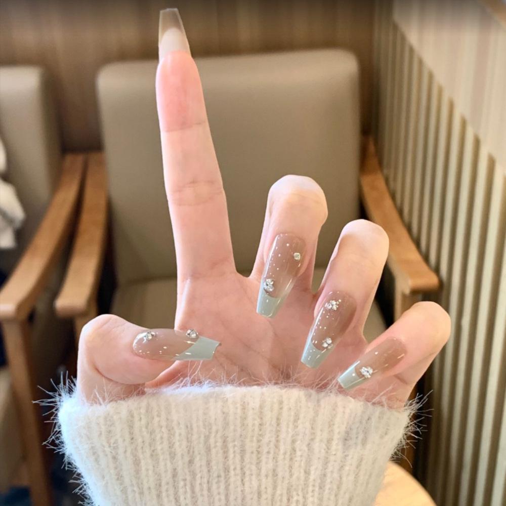 Super Flash Style: High-Class Aura Cat Eye Handmade Nail Tips for Young Ladies