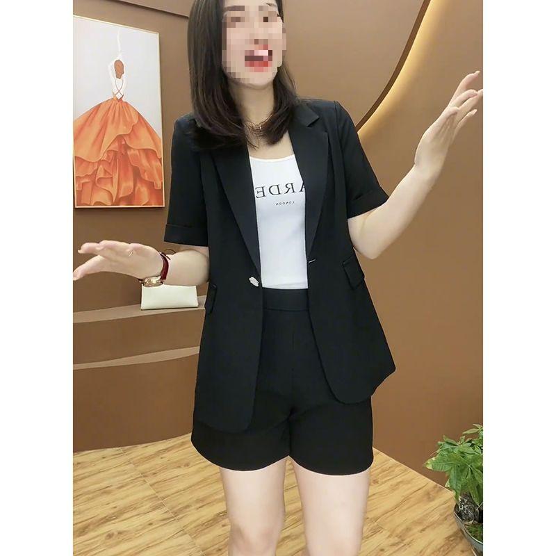 Petite Women's Stylish Two-Piece Summer Suit: Streetwear Shorts Set