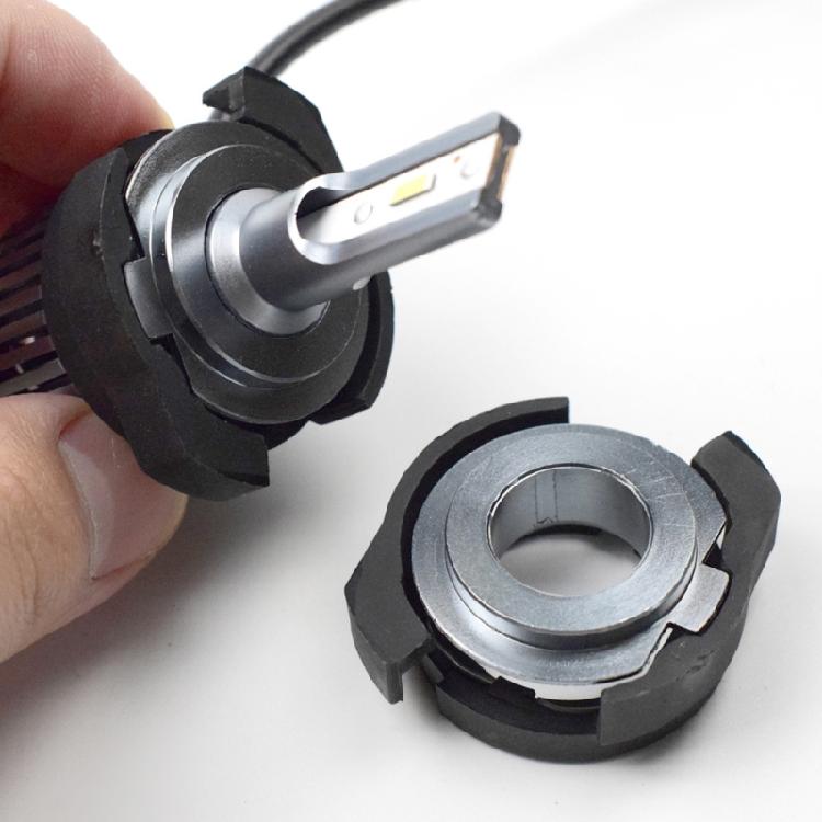 Automotive H7 Headlight Holder Clips Plastic Construction For LED Bulb Stability During Vehicle Motion