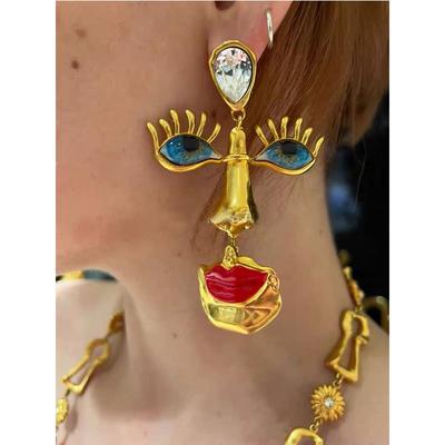 Retro Design Sinn Augen Wimpern Nase Leuchtend rote Lippen Ohrringe Einzigartige Persönlichkeit Trendige Laufsteg-Ohrstecker